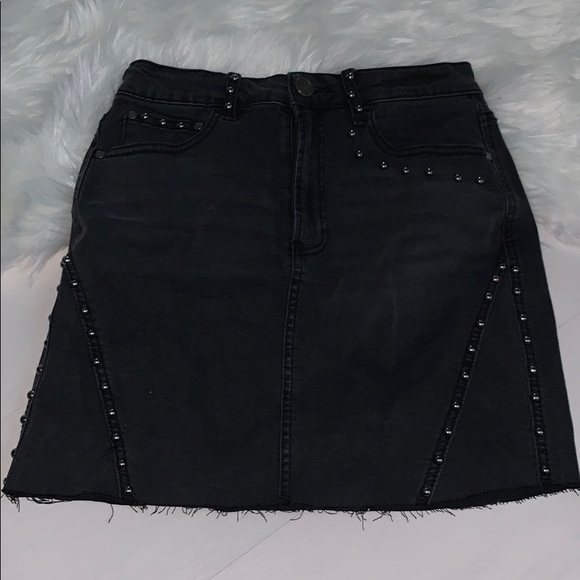 Black studded denim skirt - Picture 1 of 1